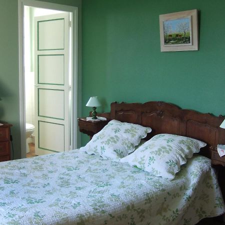 Ferme De La Riviere Bed & Breakfast Petiville  Bagian luar foto