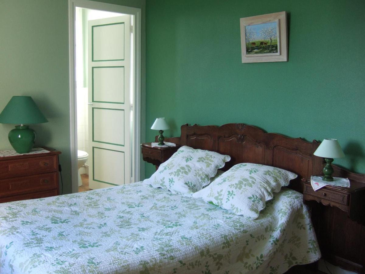 Ferme De La Riviere Bed & Breakfast Petiville  Bagian luar foto